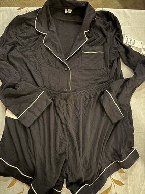 Nordstrom Black Pajama Set with White Trim - Long Sleeve Top & Shorts